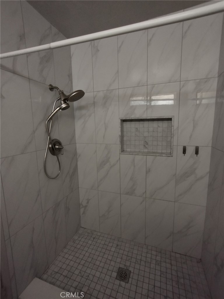 21325 Tono Road Property Photo 17