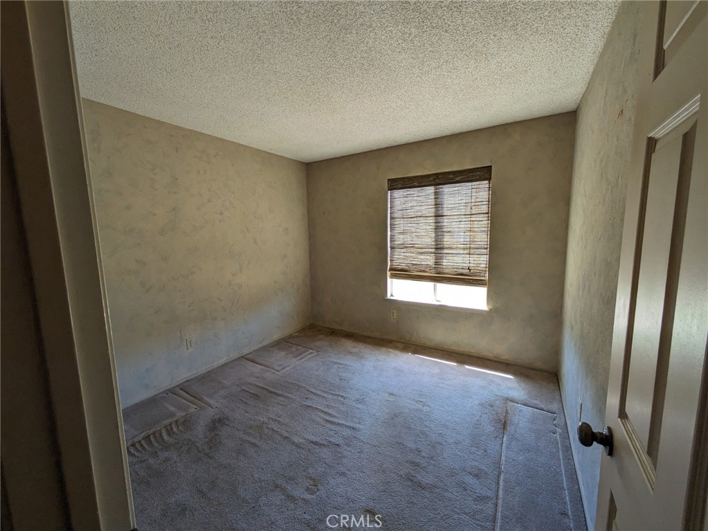 21325 Tono Road Property Photo 23