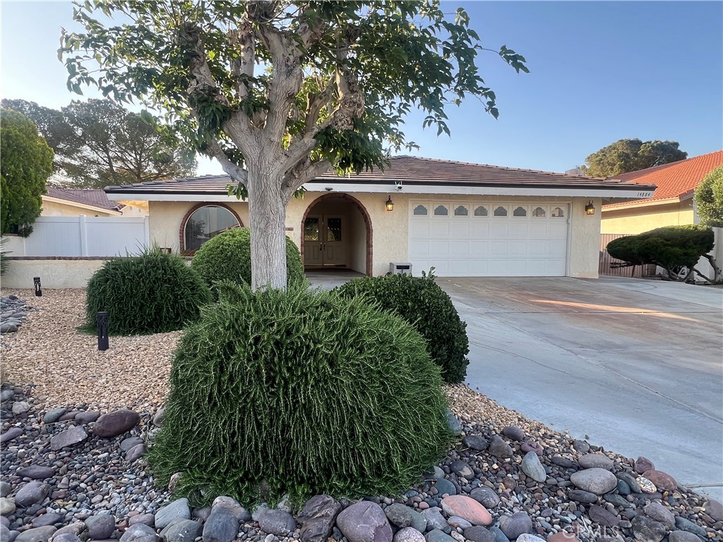 14884 Fireside Lane Property Photo 1