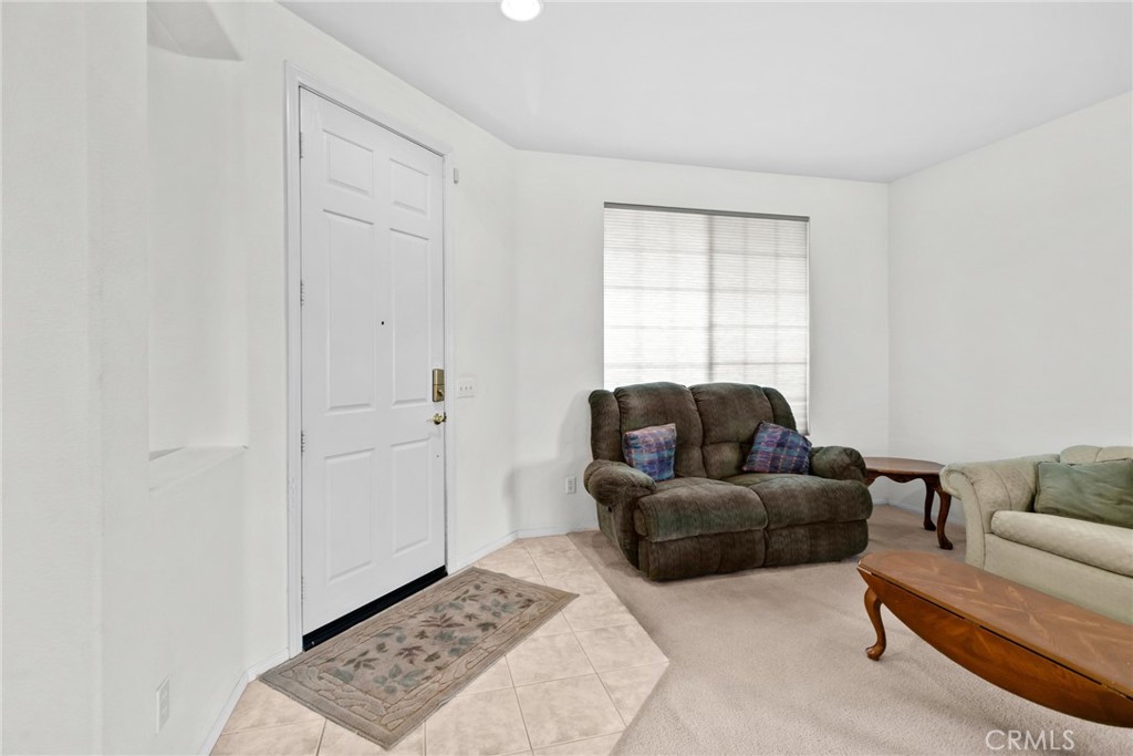 9011 Honeysuckle Avenue Property Photo 6