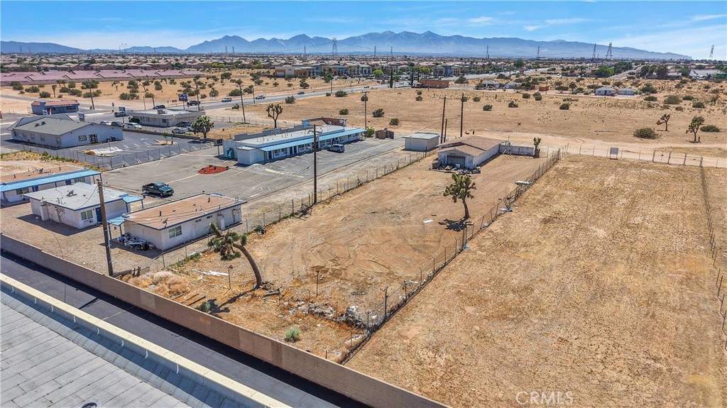 9777 Tamarisk Avenue Property Photo 2