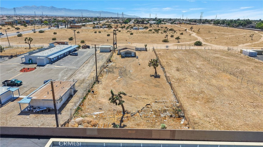 9777 Tamarisk Avenue Property Photo 17