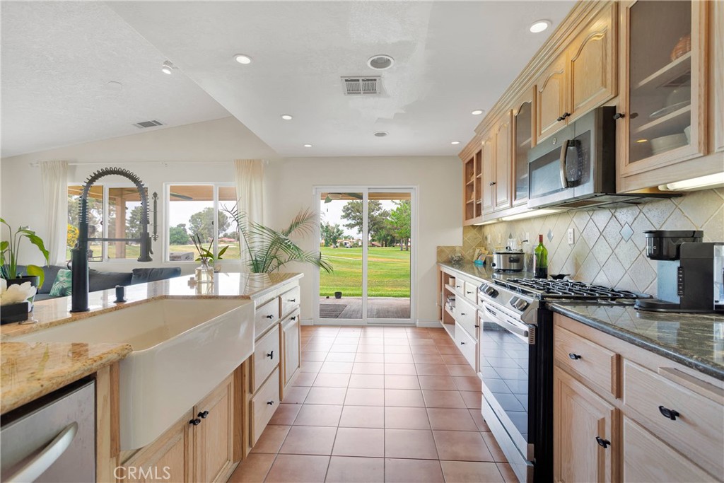 12775 Rain Shadow Road Property Photo 15
