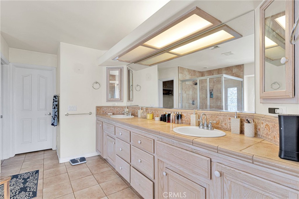12775 Rain Shadow Road Property Photo 19
