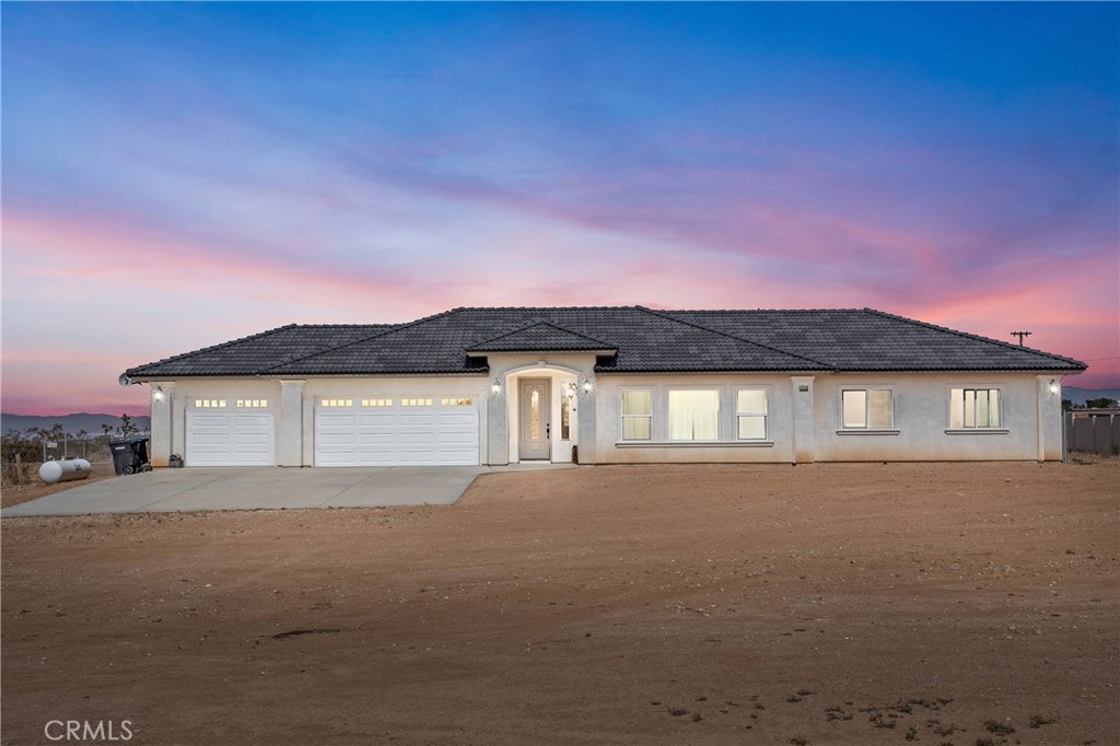 12233 Pueblo Trail Property Photo 1