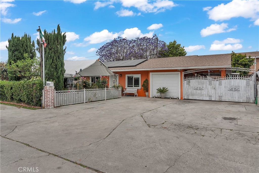 5231 1/2 Clara Street Property Photo 1