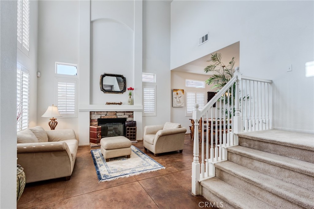 8961 Newcastle Avenue Property Photo 8