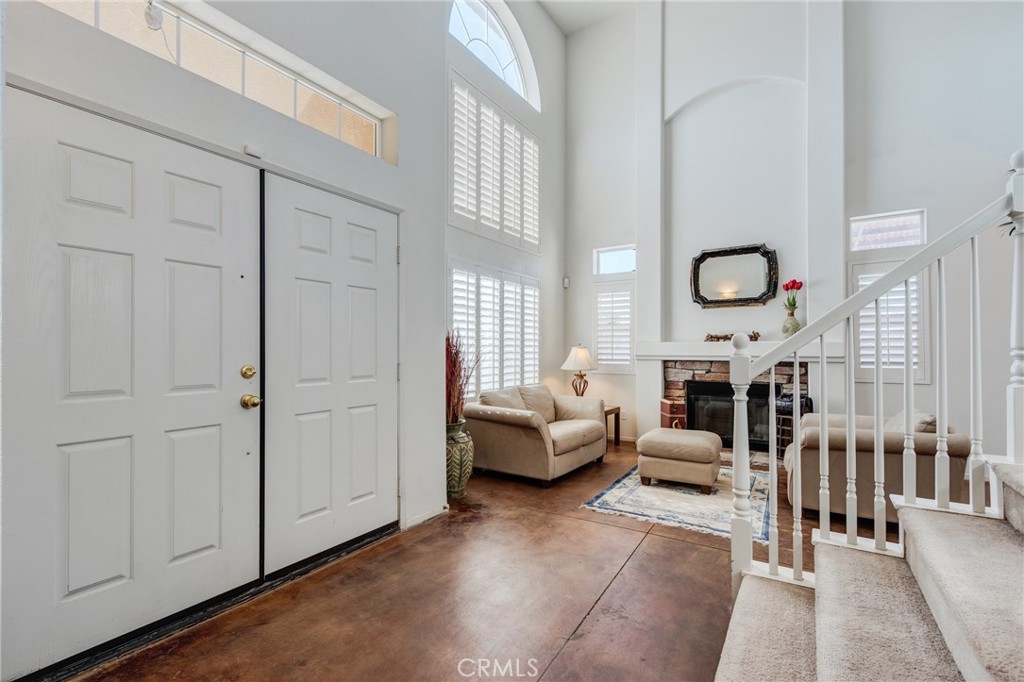 8961 Newcastle Avenue Property Photo 9