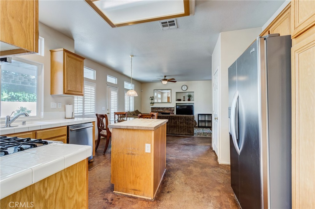 8961 Newcastle Avenue Property Photo 16