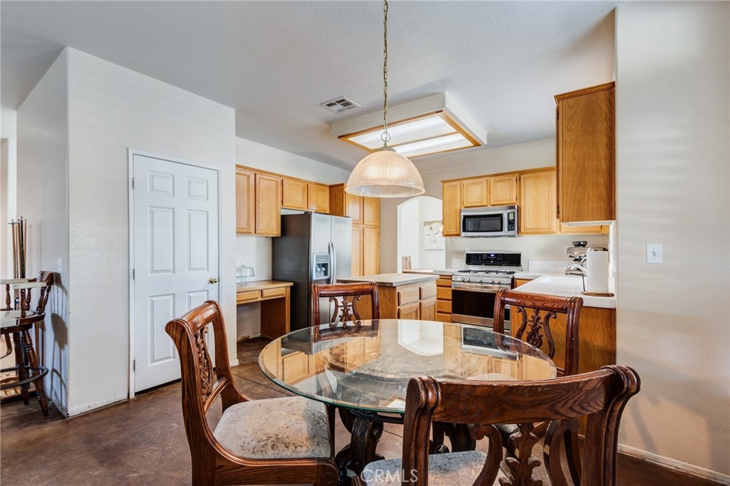 8961 Newcastle Avenue Property Photo 21