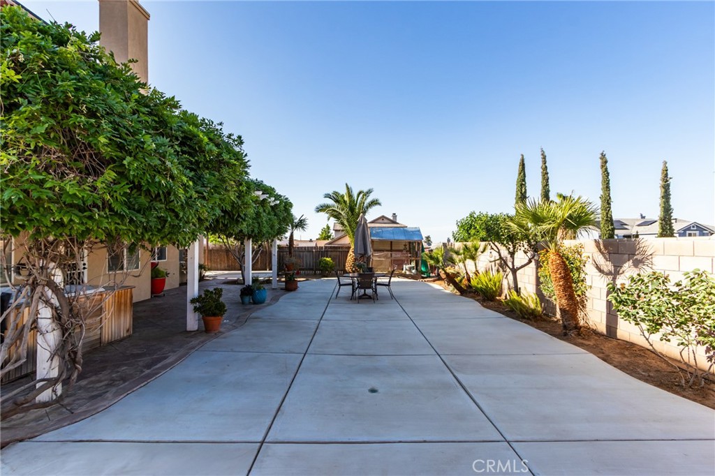 8961 Newcastle Avenue Property Photo 61