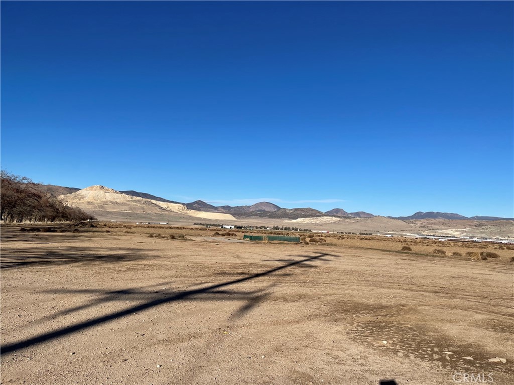 20028 Tehachapi Willow Springs Rd Property Photo 18