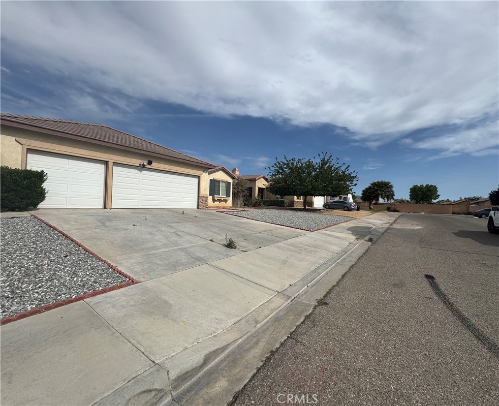 14543 Handsdale Street Property Photo 4