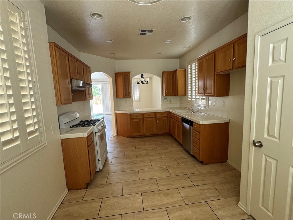 14543 Handsdale Street Property Photo 5