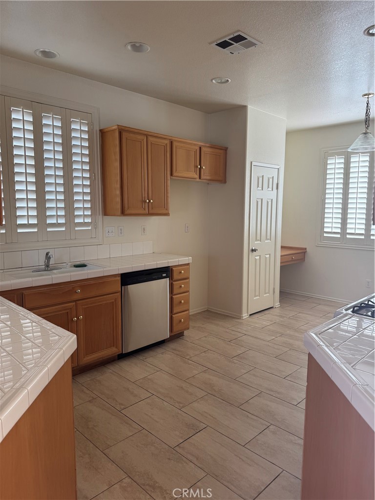 14543 Handsdale Street Property Photo 6