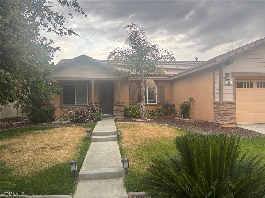 1884 Glow Pointe Property Photo 1