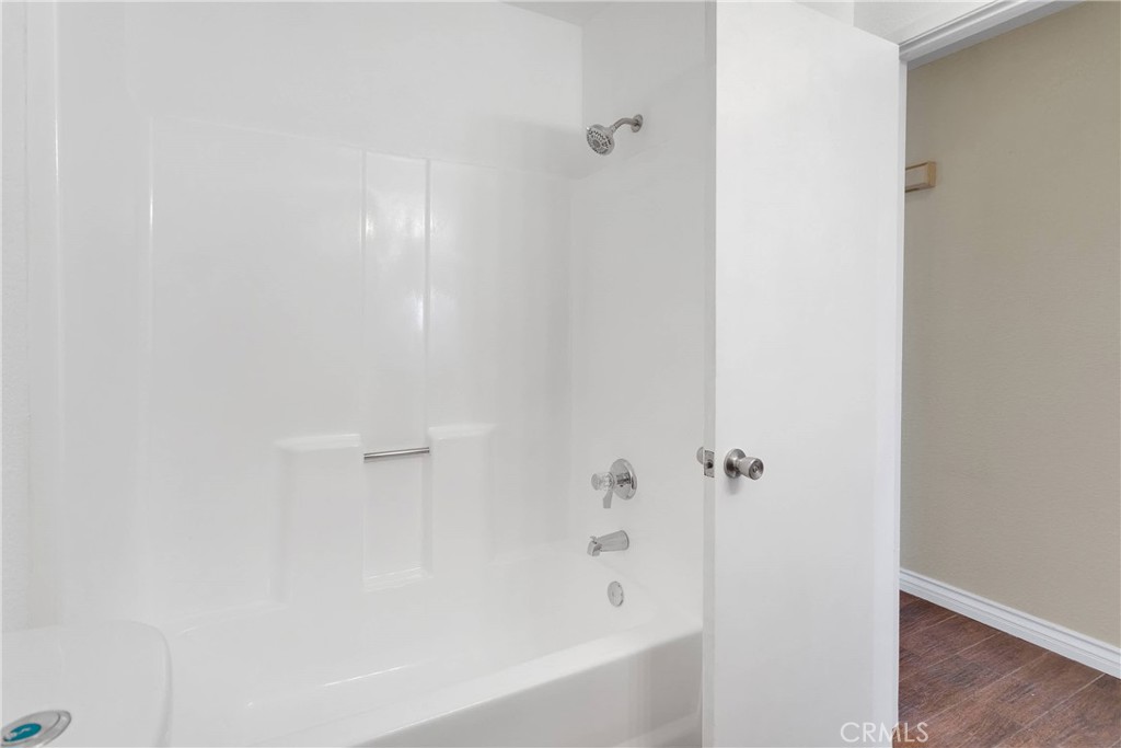 19002 Vine Street Property Photo 15