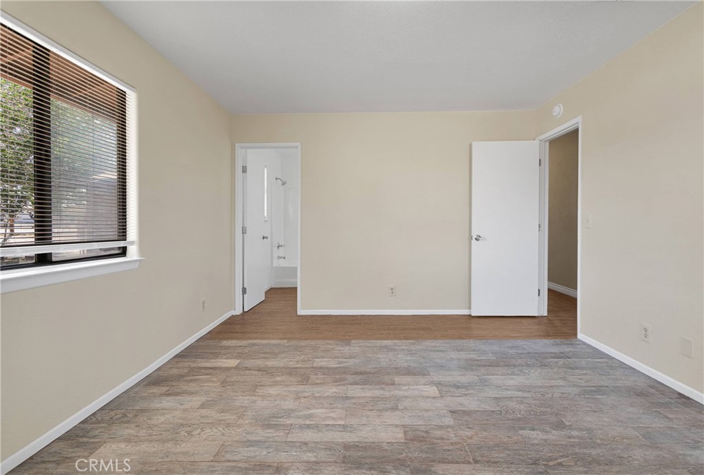 19002 Vine Street Property Photo 18