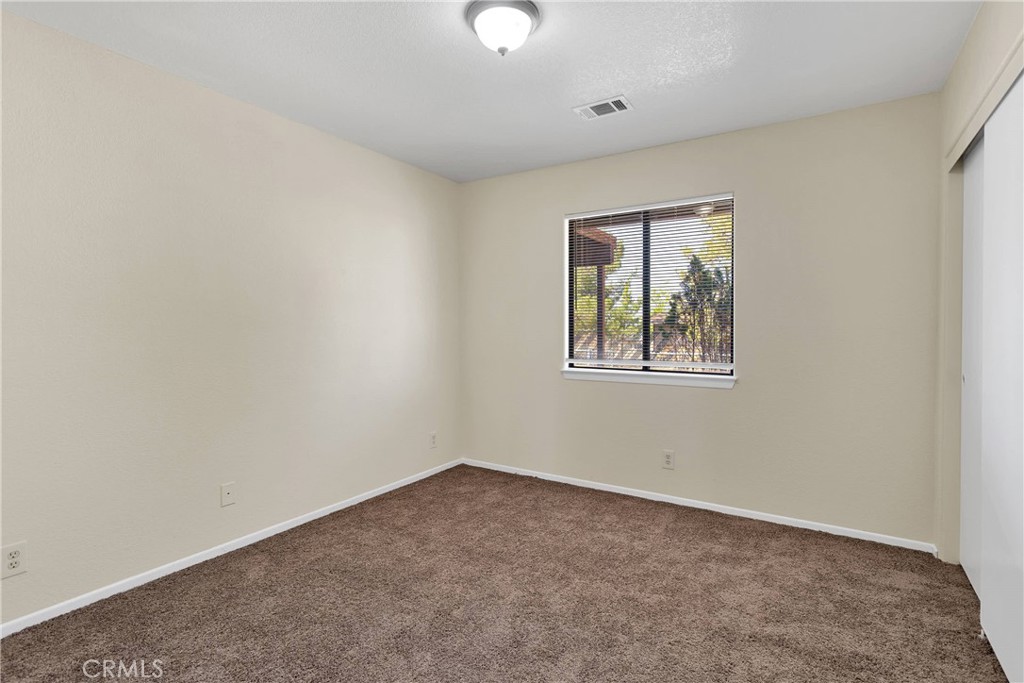 19002 Vine Street Property Photo 24