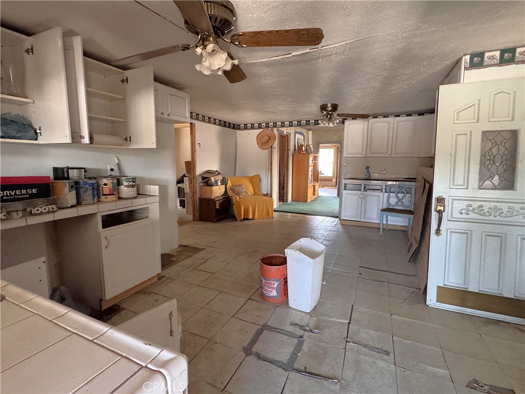 35587 National Trails Property Photo 4