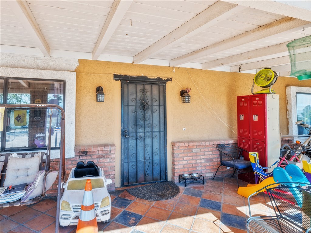 16680 Mission Street Property Photo 10