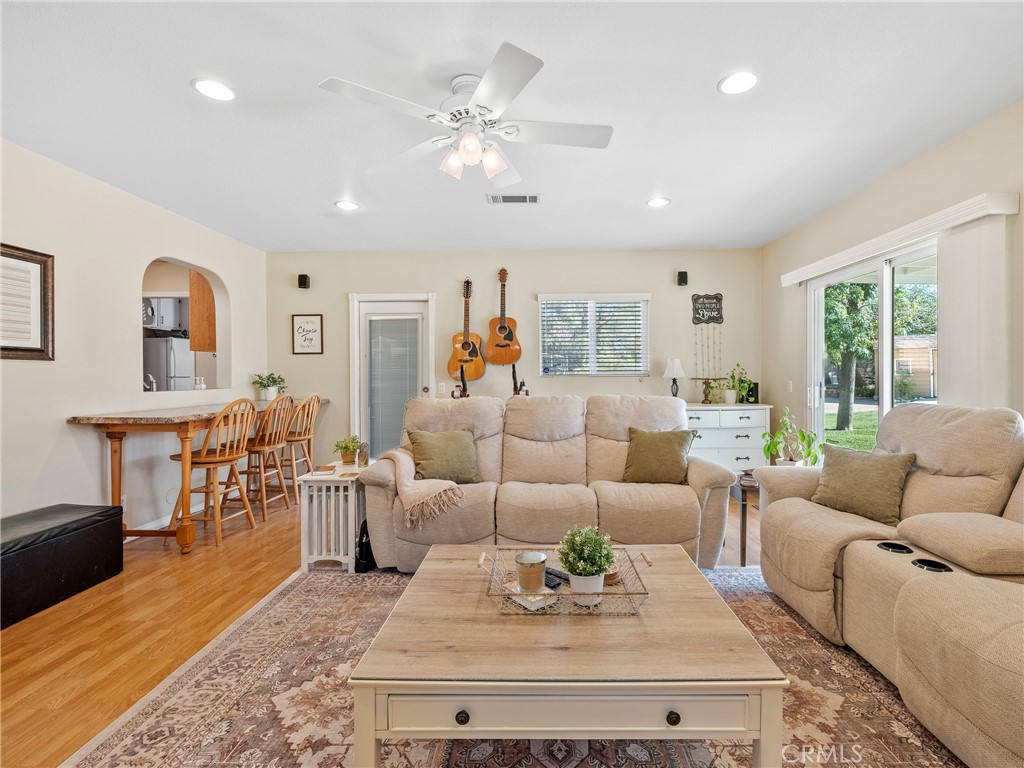 11330 Shangri La Avenue Property Photo 19