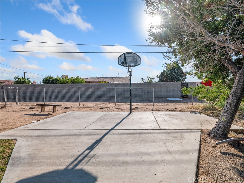 11330 Shangri La Avenue Property Photo 34