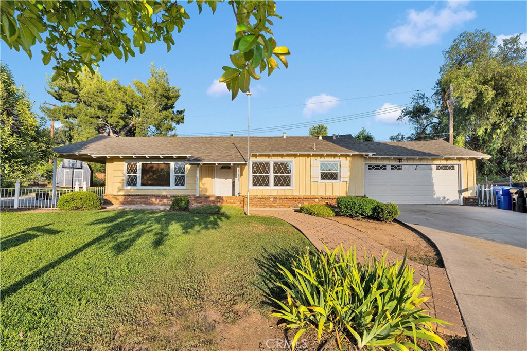 11777 Preston Ln Property Photo 1