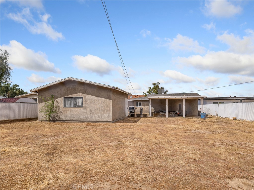 16009 Cajon Street Property Photo 11