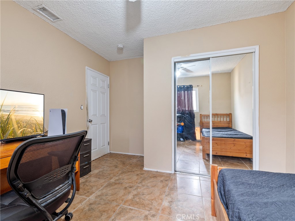 16009 Cajon Street Property Photo 18