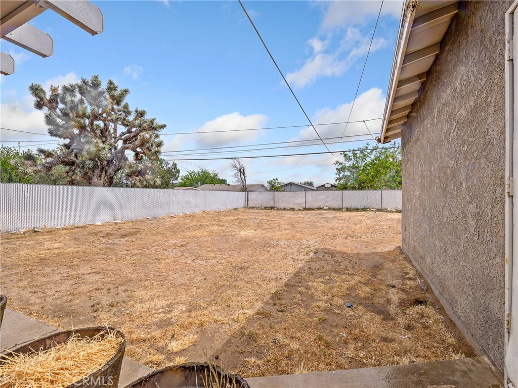 16009 Cajon Street Property Photo 23