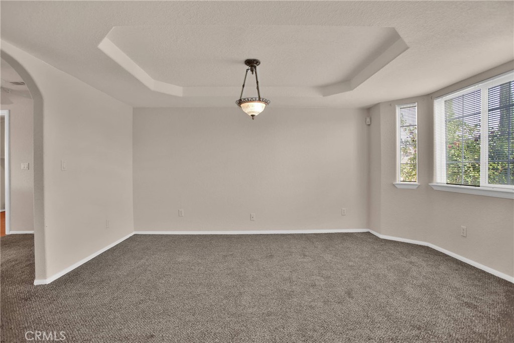 10903 E Avenue Property Photo 8