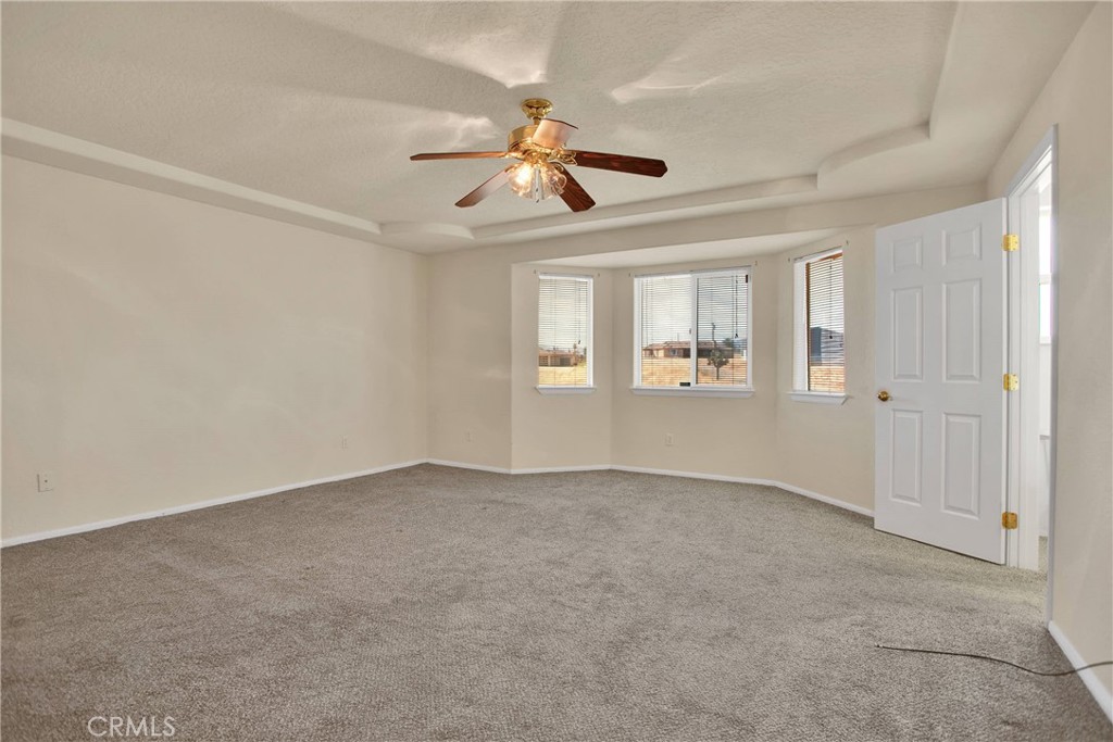 10903 E Avenue Property Photo 22