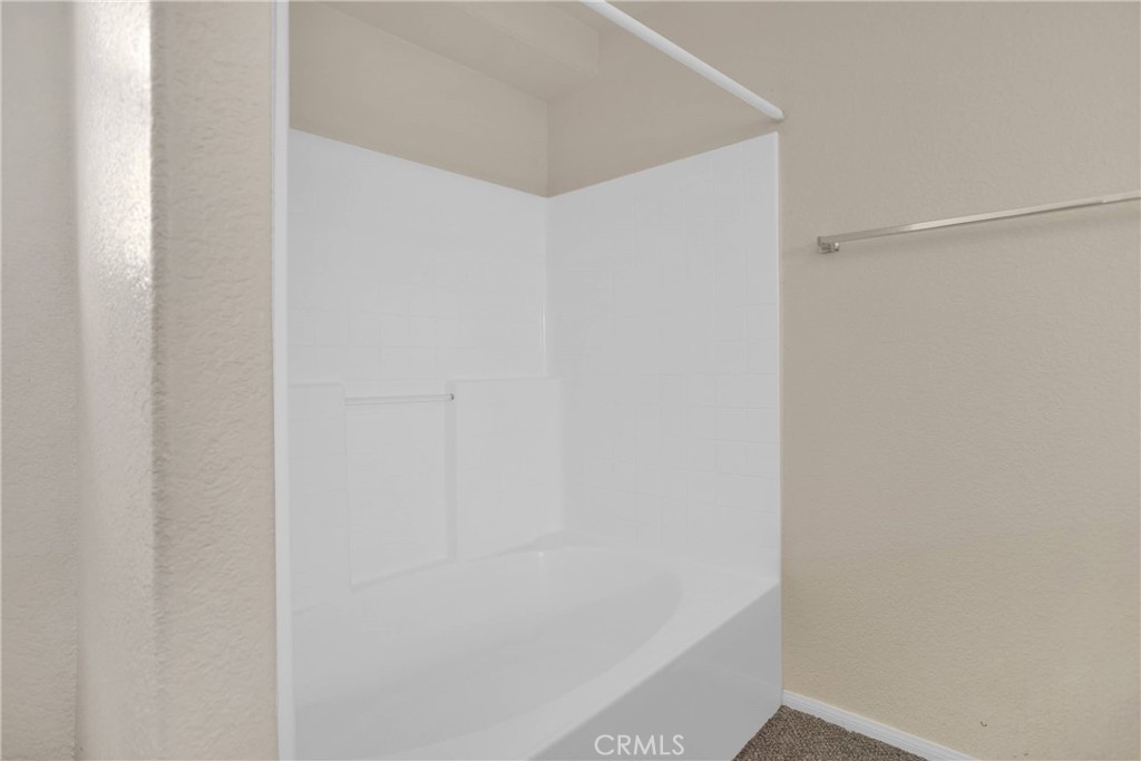 10903 E Avenue Property Photo 25