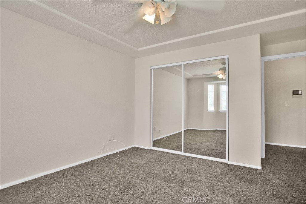 10903 E Avenue Property Photo 27