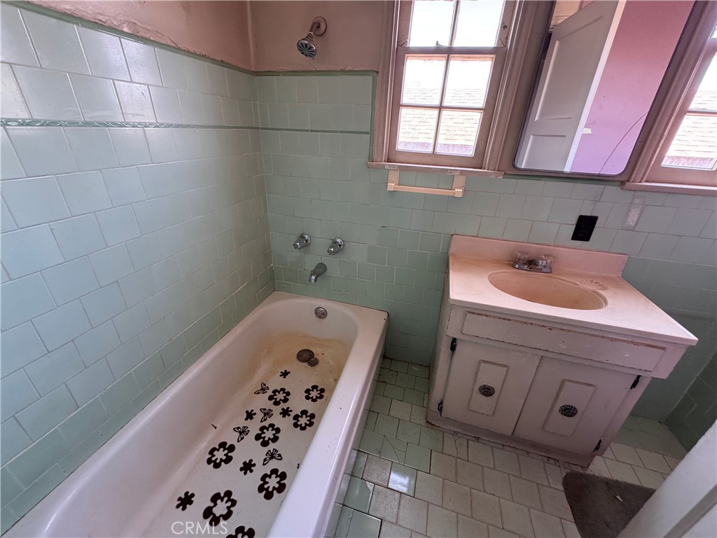 724 Mount Vernon Avenue Property Photo 5