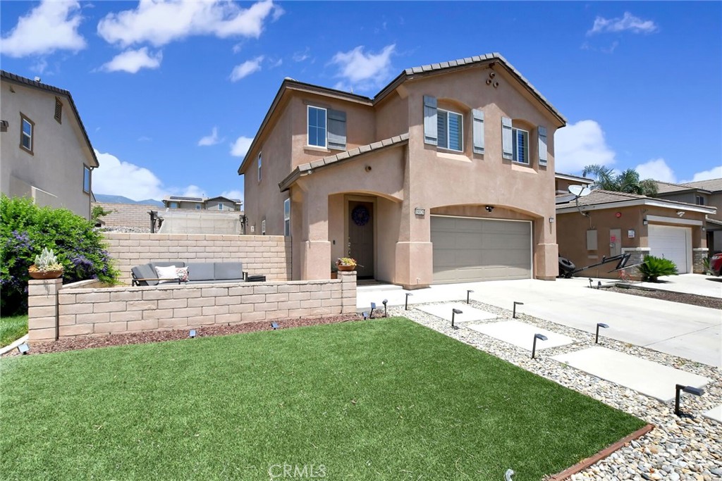 18026 Crabapple Court Property Photo 3