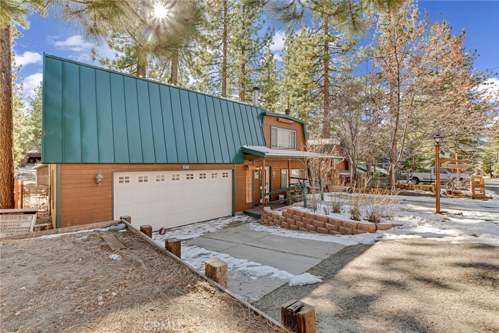 43075 Encino Road Property Photo 3