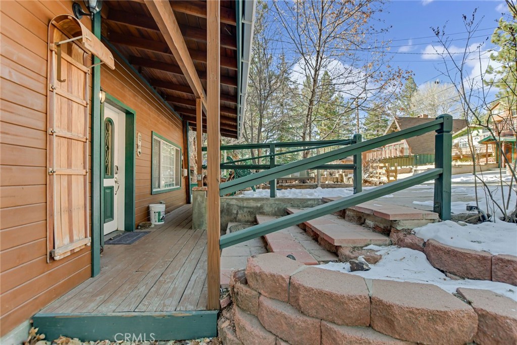 43075 Encino Road Property Photo 4