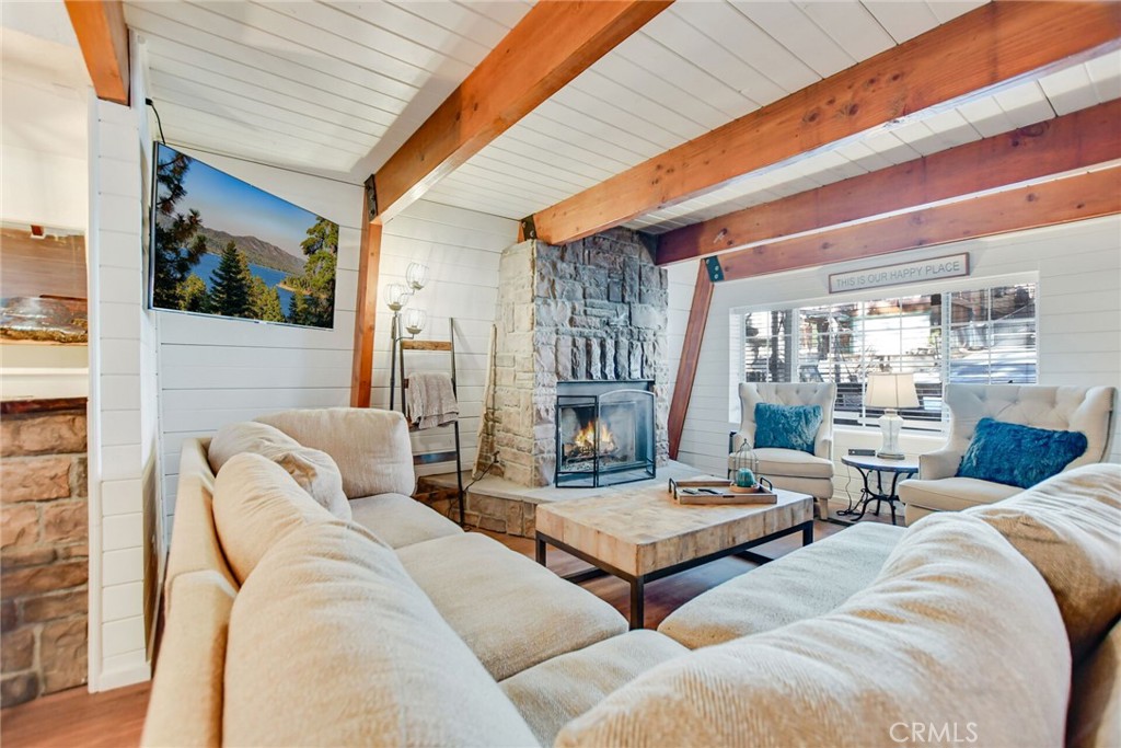 43075 Encino Road Property Photo 8