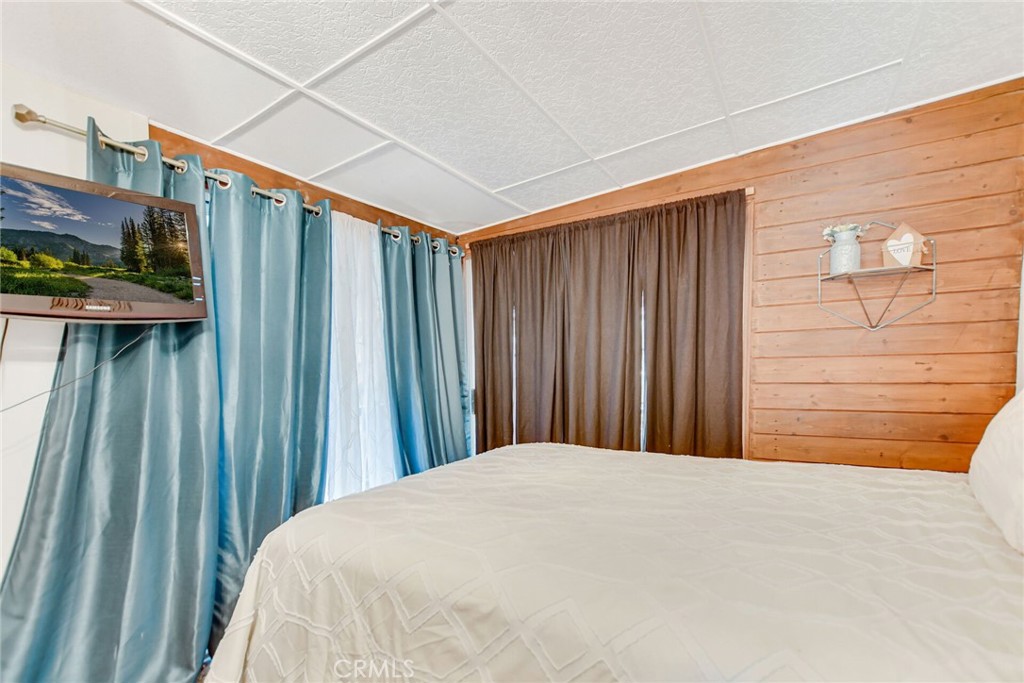 43075 Encino Road Property Photo 16