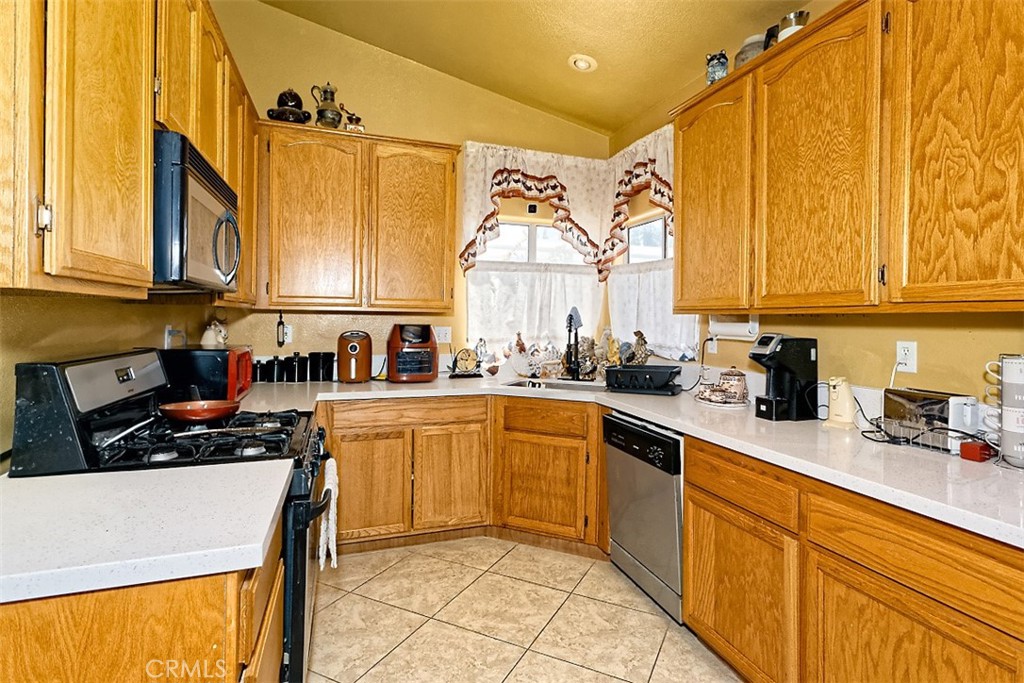 14385 Del Amo Drive Property Photo 22