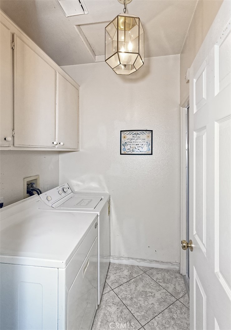 14385 Del Amo Drive Property Photo 27