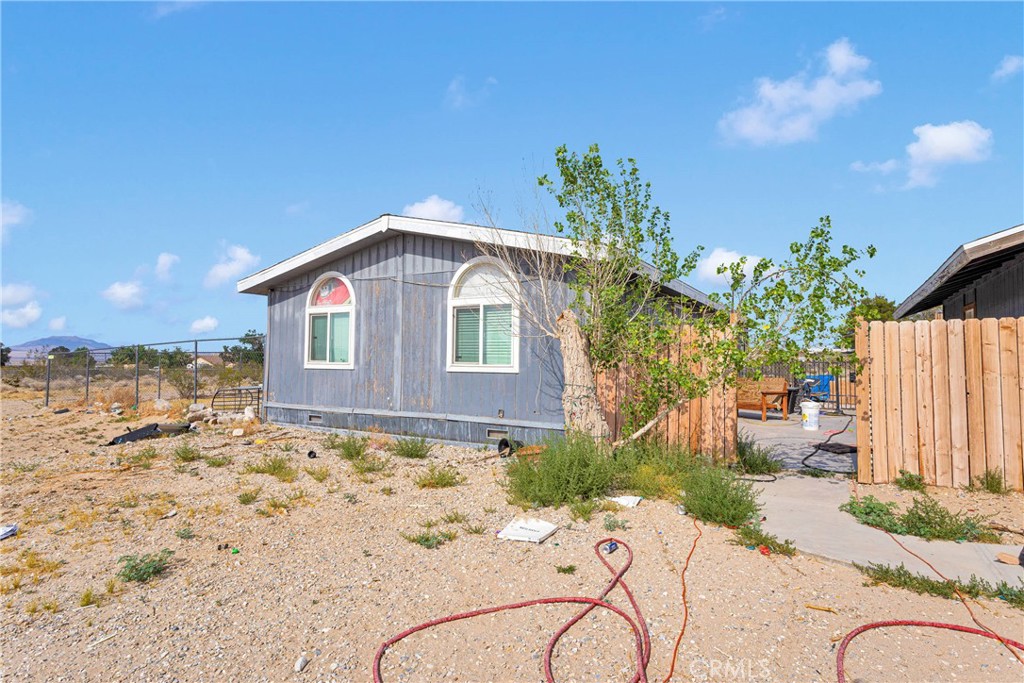 9125 Visalia Avenue Property Photo 1