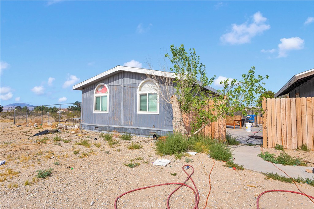 9125 Visalia Avenue Property Photo 1