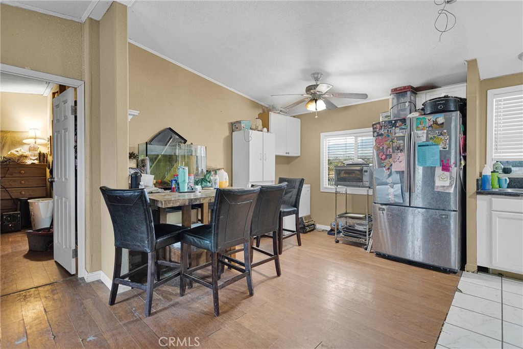 9125 Visalia Avenue Property Photo 9