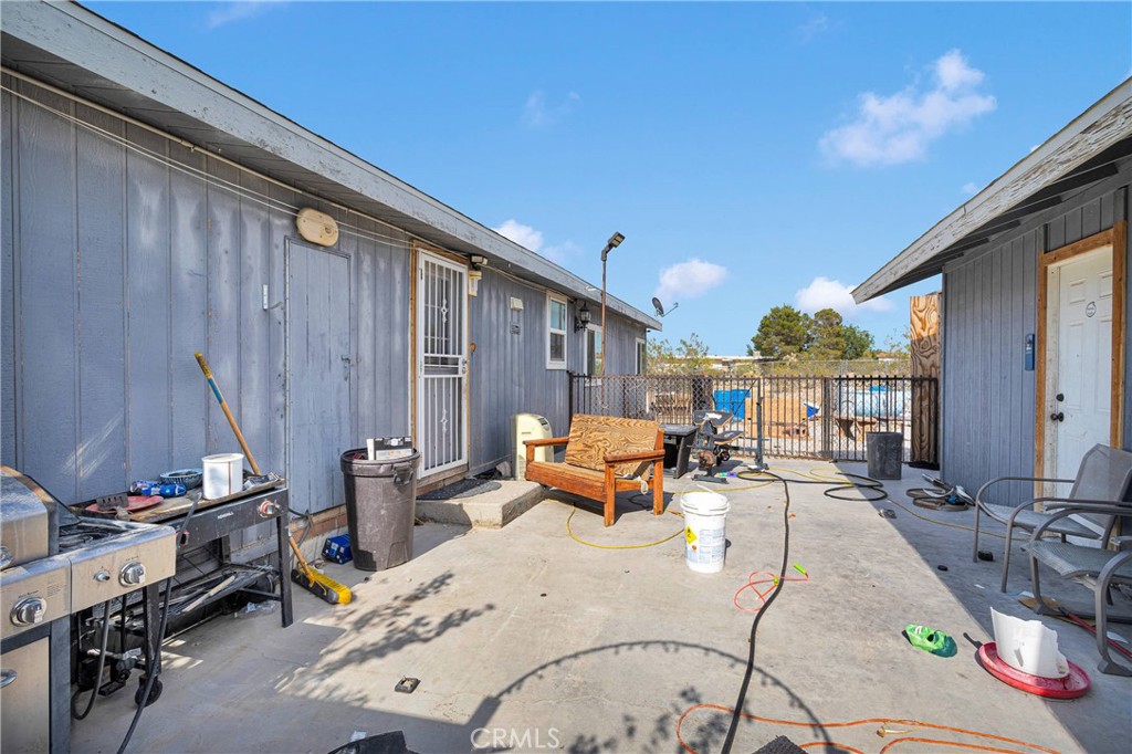 9125 Visalia Avenue Property Photo 23