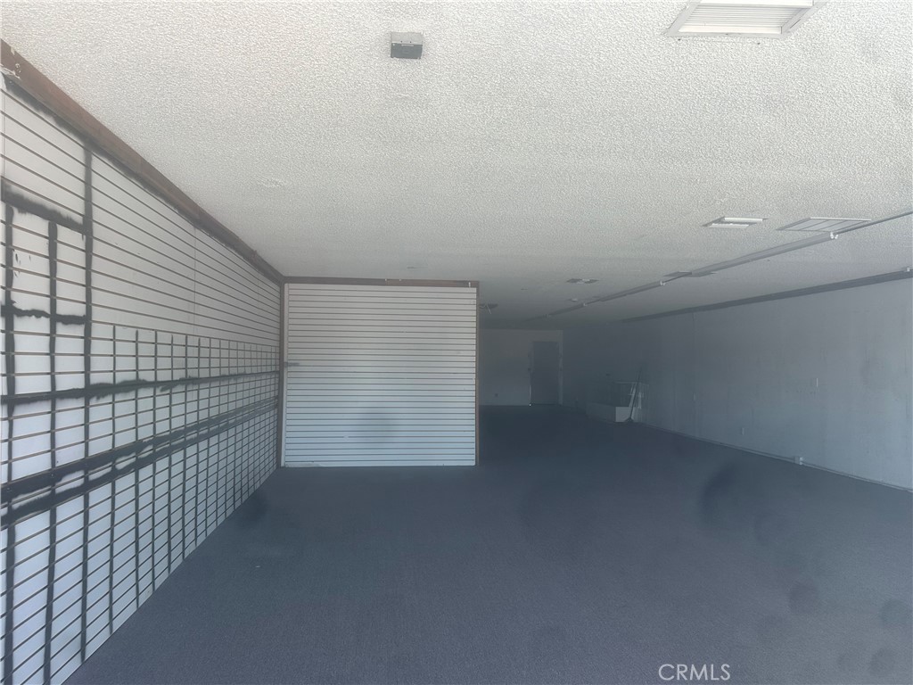 14377 Main Street Property Photo 3
