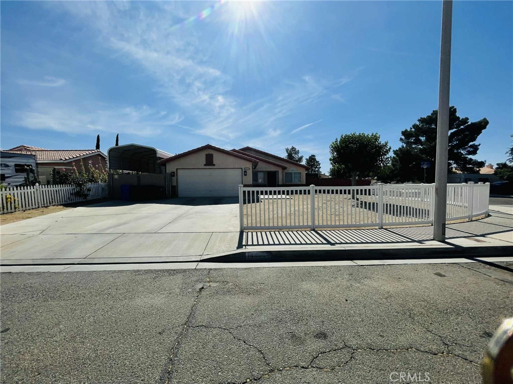 14462 Ivy Street Property Photo 4