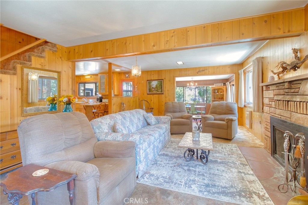 960 Snowbird Road Property Photo 8